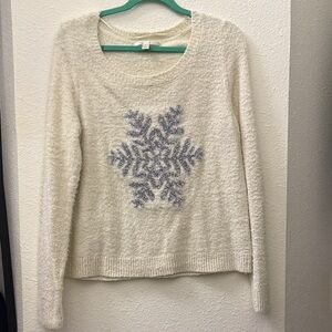 Cozy Cream Sweater with Snowflake Design